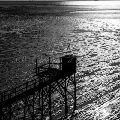 photo noir et blanc carrelet cote atlantique Charente maritime baie d'Yves