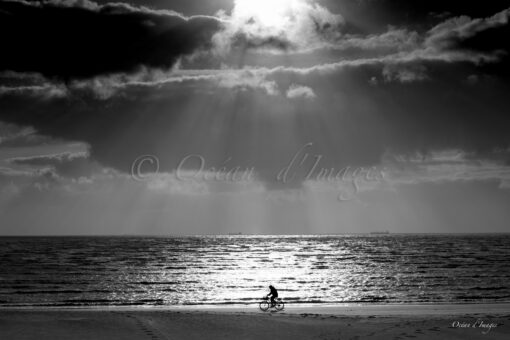 photo en noir et blanc plage de Chatelaillon Charente maritime
