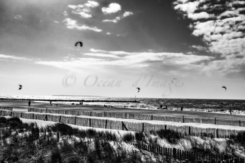 photo en noir et blanc plage de Chatelaillon Charente maritime