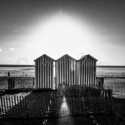 photographe cabine de plage Chatelaillon photographie en noir et blanc