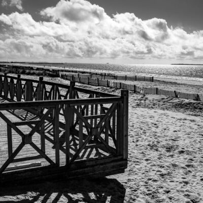 plage de Chatelaillon photo en noir et blanc