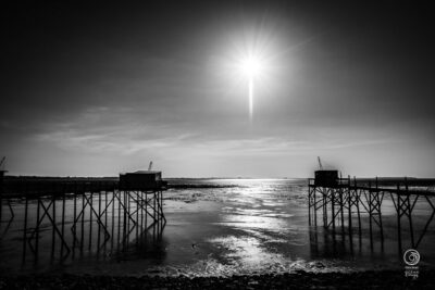 photo en noir et blanc carrelet côte Charentaise